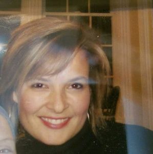 Meet your Posher, Danita